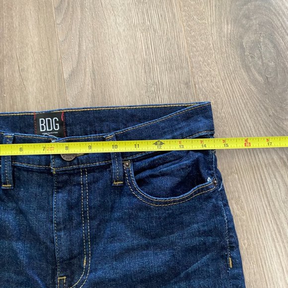 BDG (by Urban Outfitters) Dark Blue "Twig High-Rise" Jeans - Picture 5 of 11